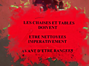 les-chaises-et-tables-doivent-imperativement-etre-nettoyees-avant-d-etre-rangees